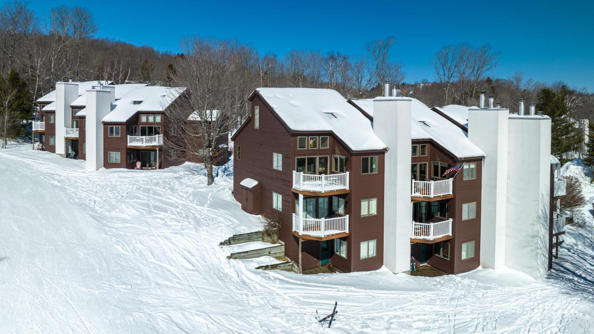 Okemo Mountain Lodging Ludlow Exterior photo